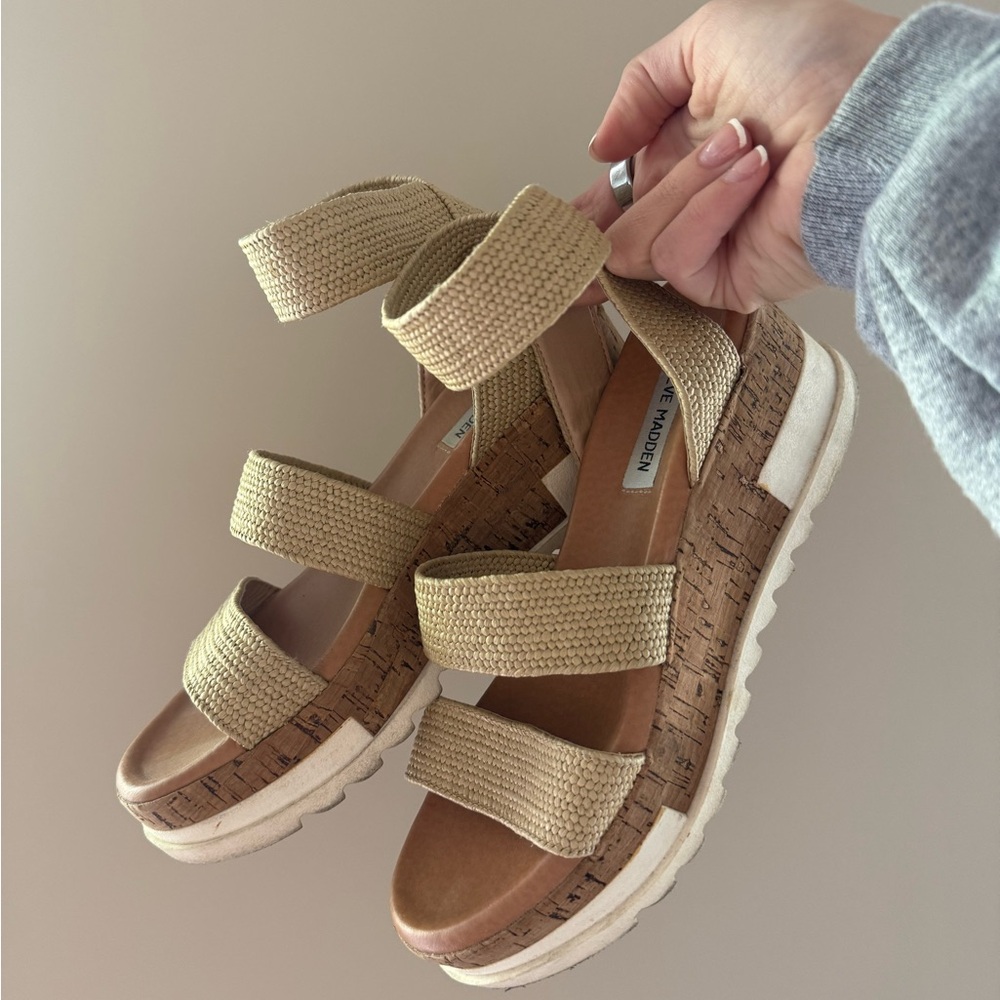 Steve Madden Beige and Brown Platform Sandals
